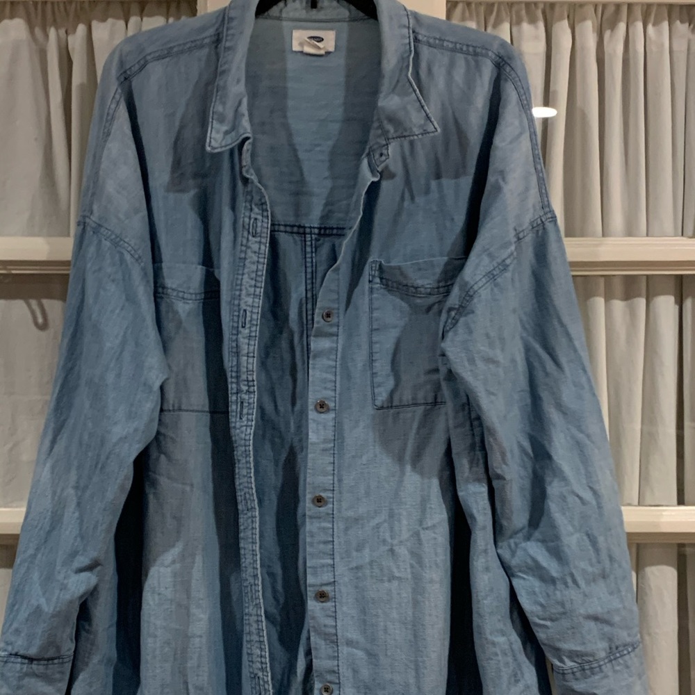 Old Navy lightweight light wash denim shirt